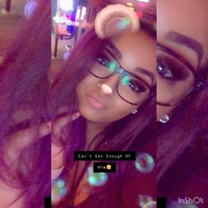 Meet your Posher, Crystal